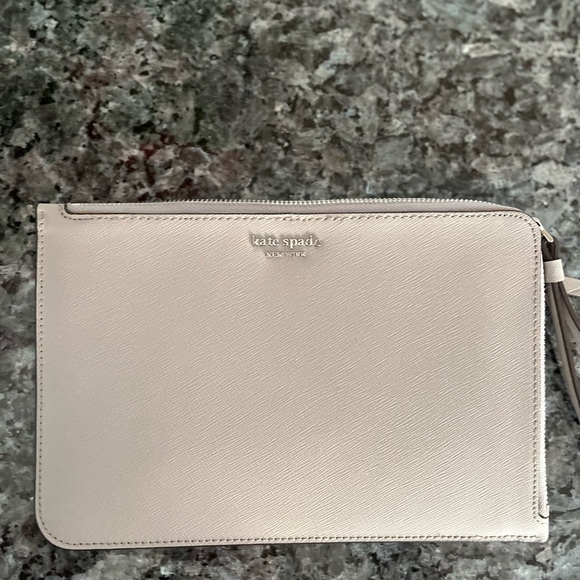 Kate Spade Medium Gray Wristlet - Picture 4 of 6